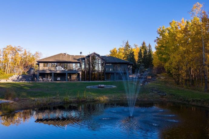 Wollf House Rental Booking (Thursday thru Sunday Availability)